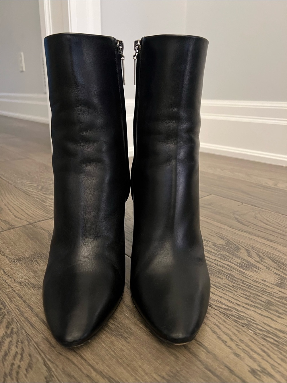 Saint Laurent Black Leather Pointed Toe Ankle Boots